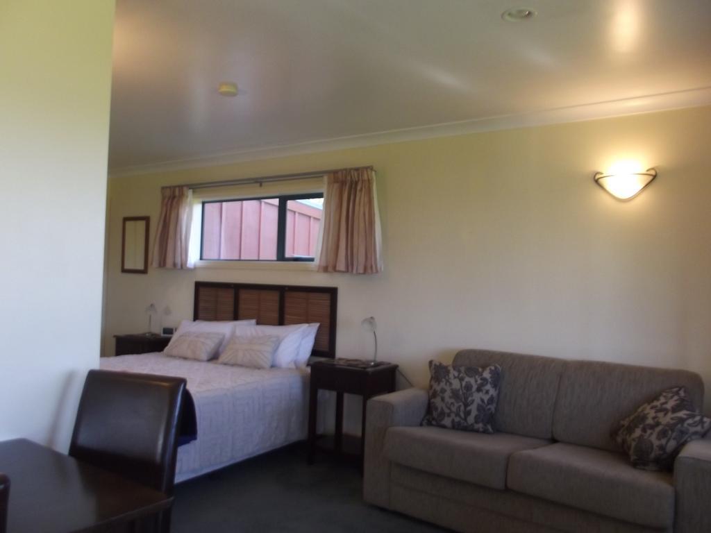 The Little Farm Coromandel Hotell Exteriör bild