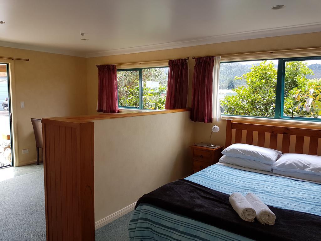 The Little Farm Coromandel Hotell Exteriör bild